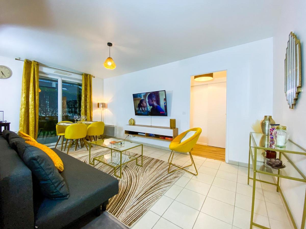 The Golden House * Parking * Garden Appartement Corbeil-Essonnes Buitenkant foto