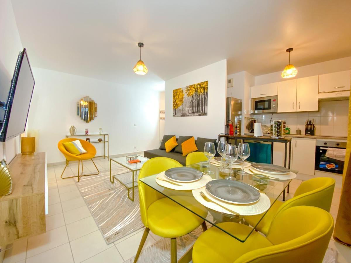 The Golden House * Parking * Garden Appartement Corbeil-Essonnes Buitenkant foto